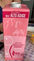 Latte uht parzialmente scremato
