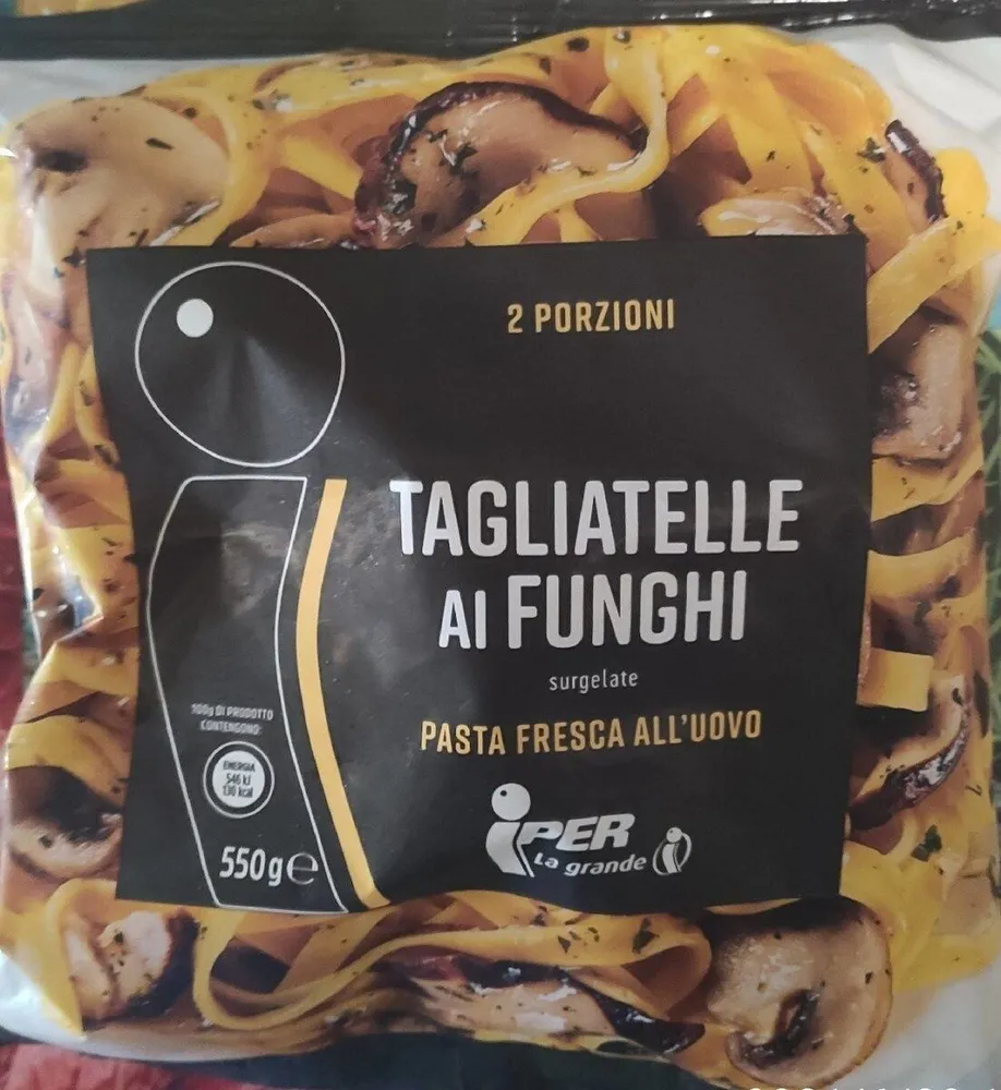 Tagliatelle ai funghi pasta fresca all'uovo