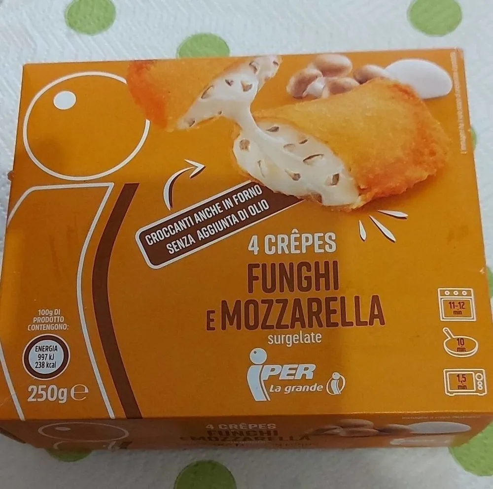 4 Crêpes funghi e mozzarella