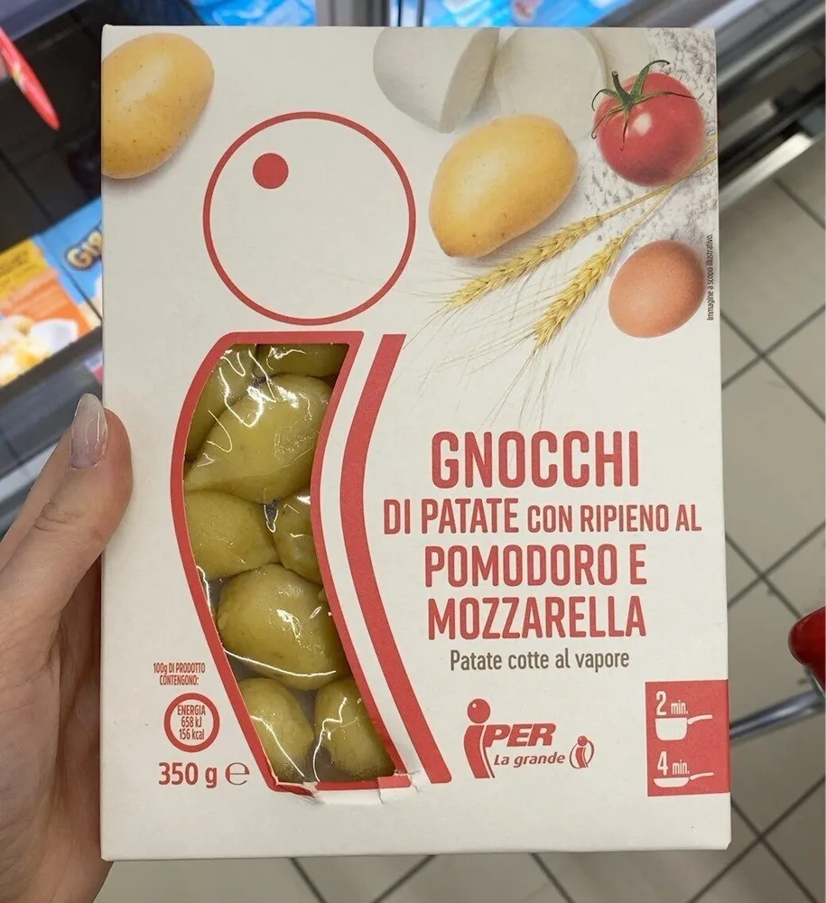 Gnocchi patate pomodoro e mozzarells