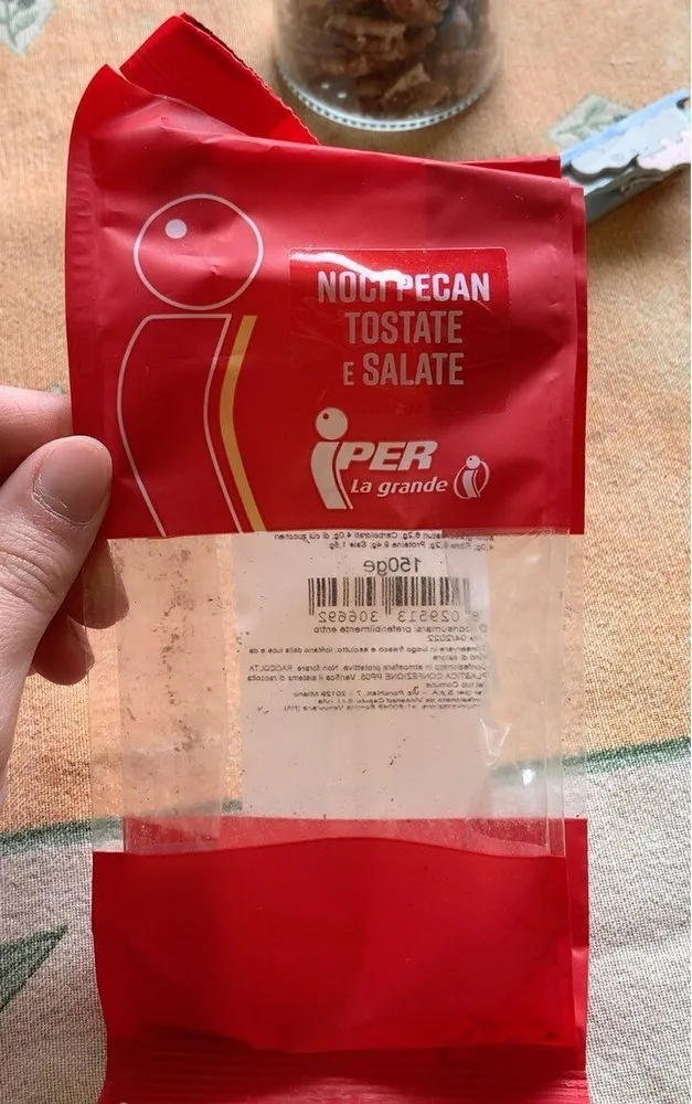 Noci pecan tostate e salate