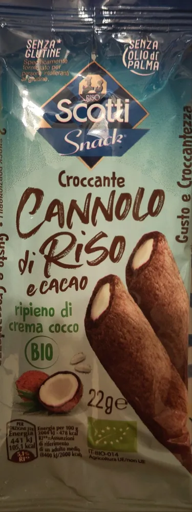 Croccante cannolo di riso e cacao ripieno di crema di cocco