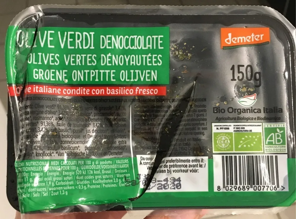 Olives vertes denoyautées