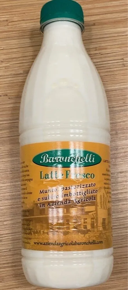 Latte fresco intero pastorizzato