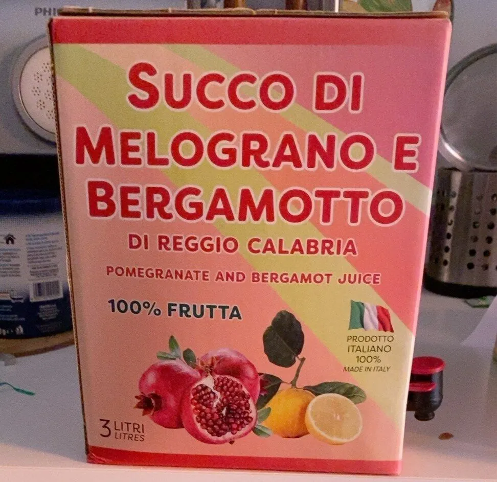 Succo di melograno e bergamotto di reggio calabria