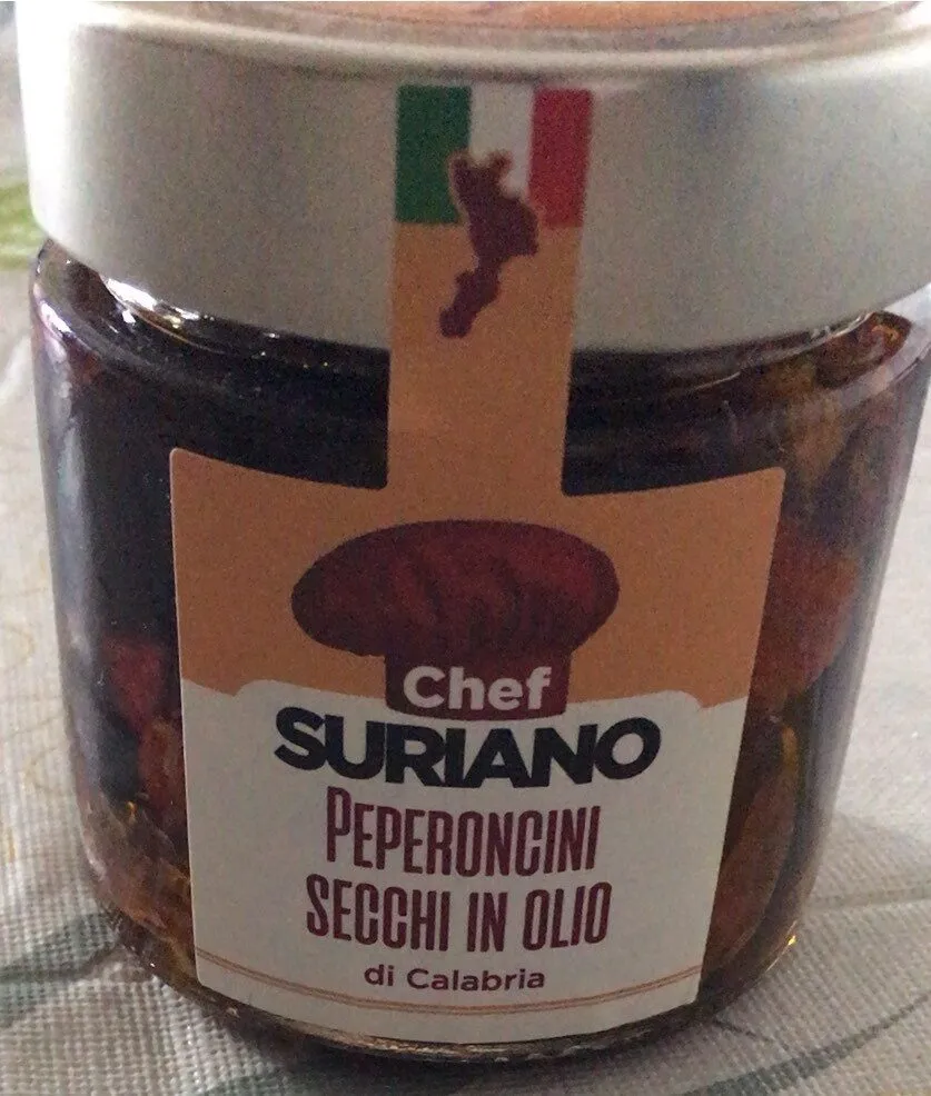 Peperoncini secchi in olio