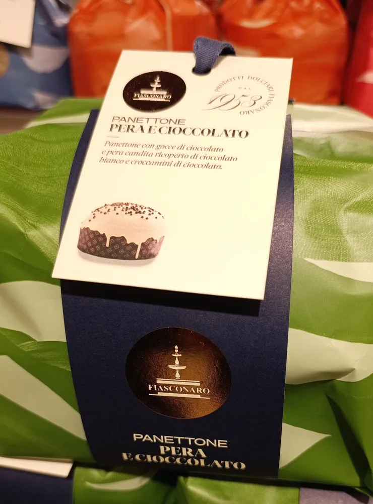 Panettone pera e cioccolato