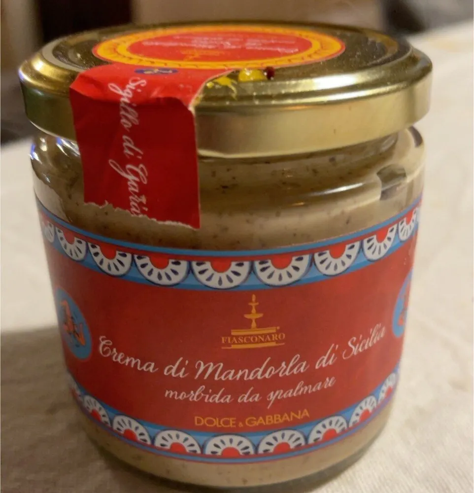Crema di mandorle di sicilia