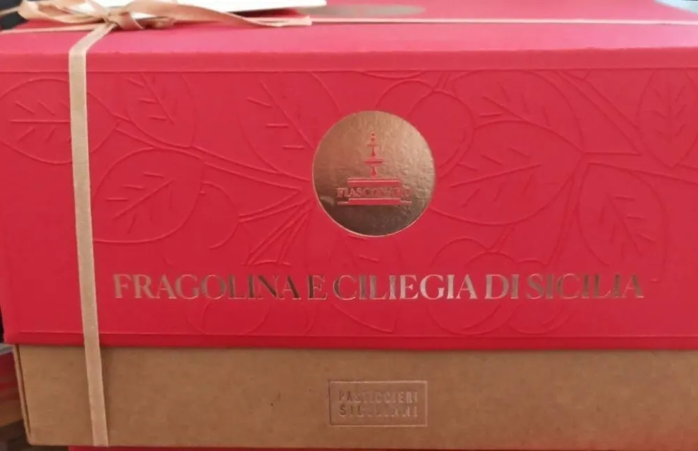 Fragolina e ciliegia di sicilia