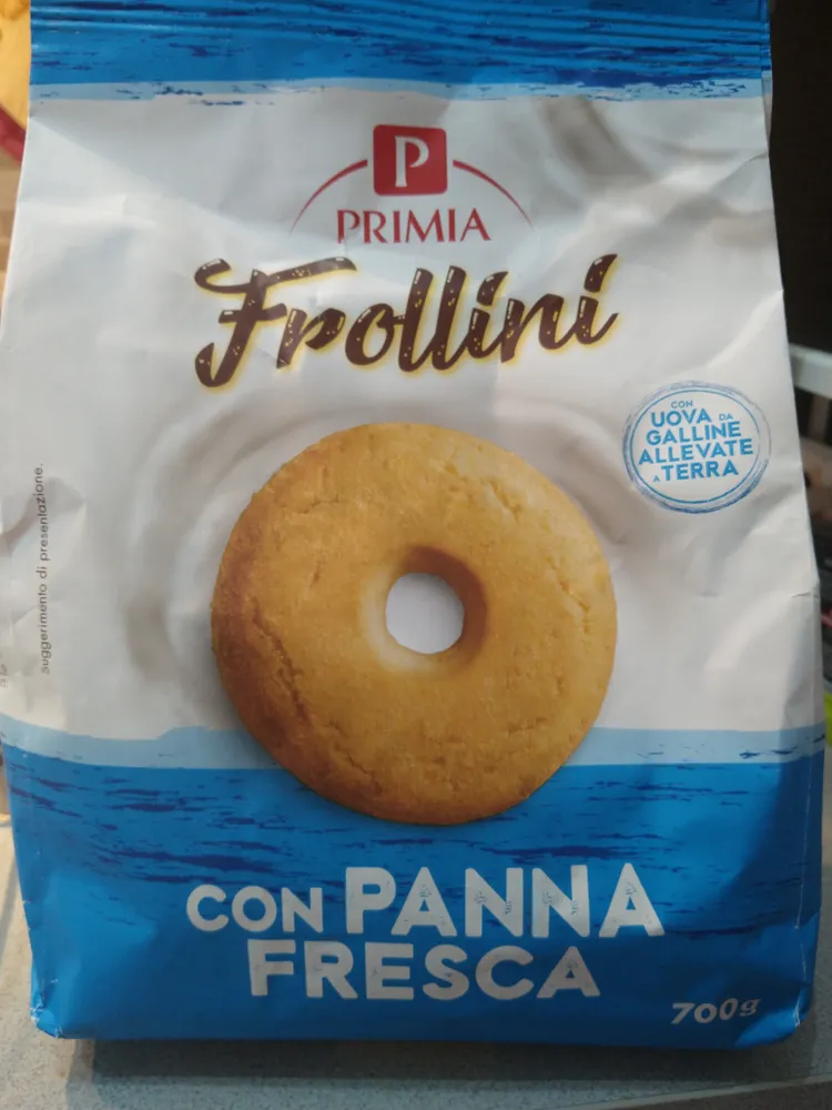 Frollini con panna fresca