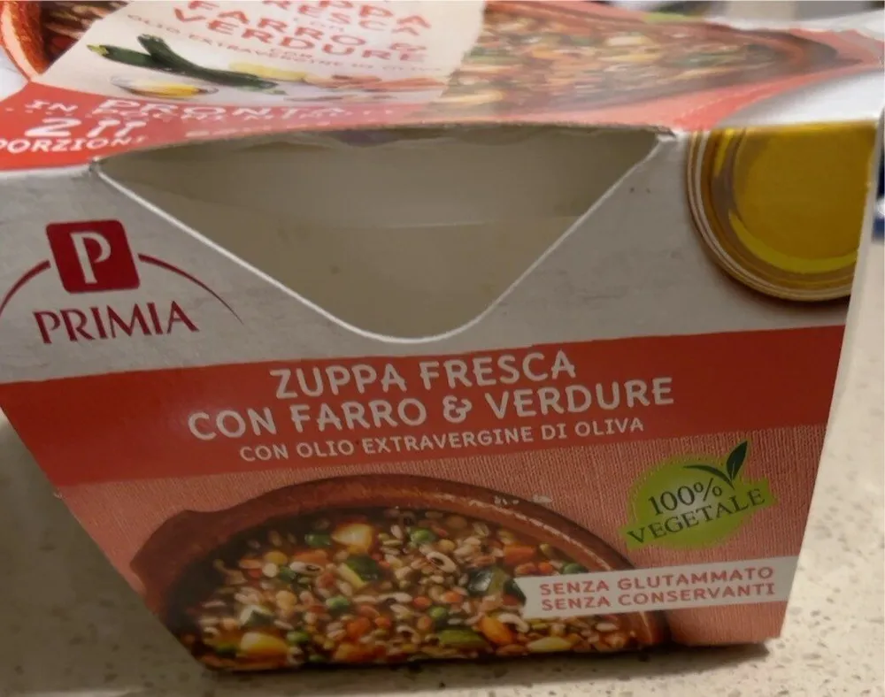 Zuppa fresca con farto e verdure
