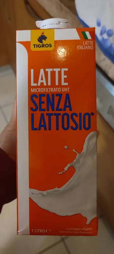Latte italiano microfiltrato UHT senza lattosio