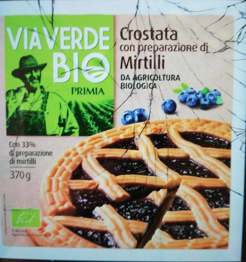Crostata con preparazione di mirtilli
