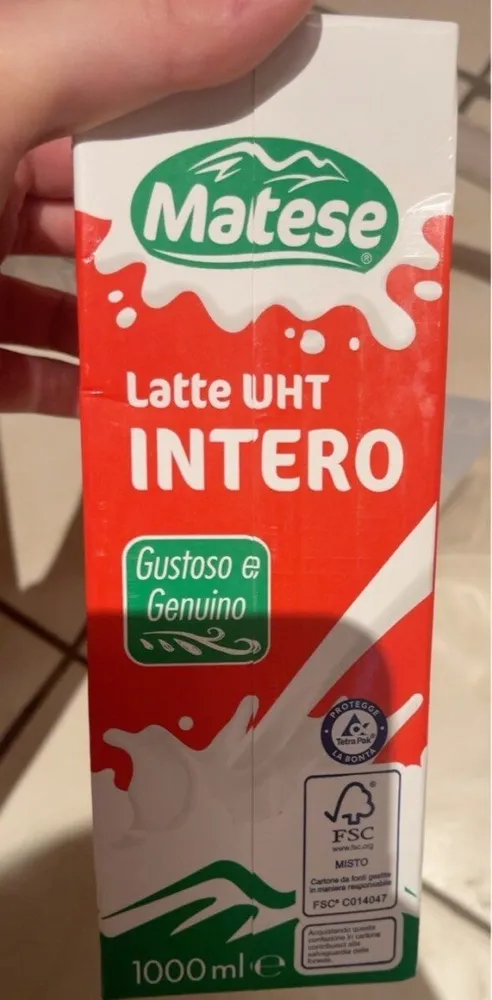 latte uht intero