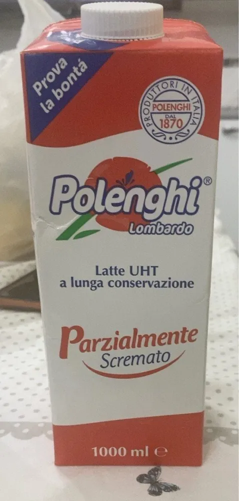 latte UHT a lunga conservazione