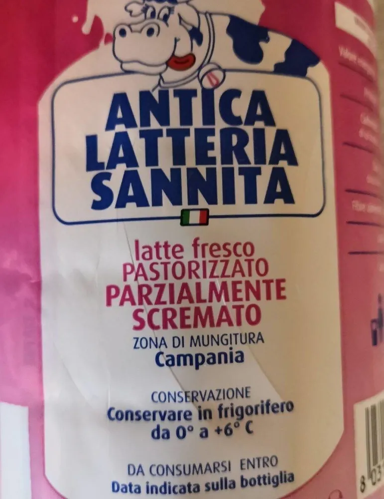 Latte fresco pastorizzato parzialmente scremato