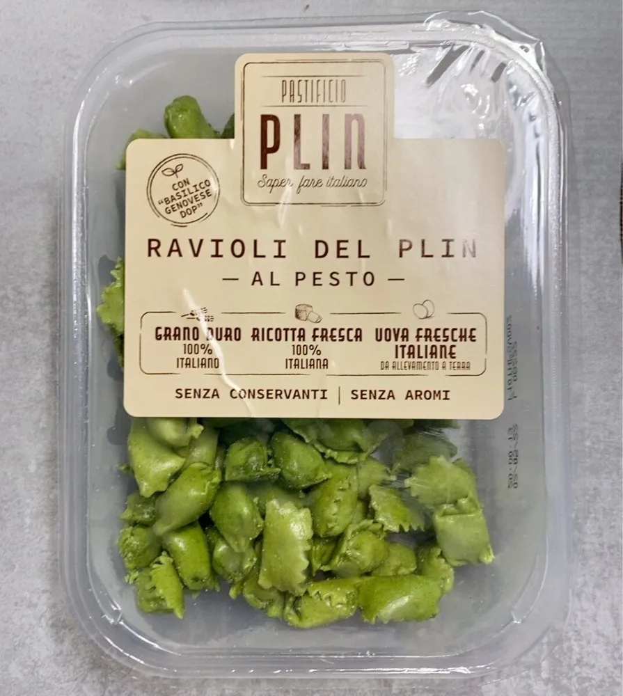 Ravioli del plin al pesto