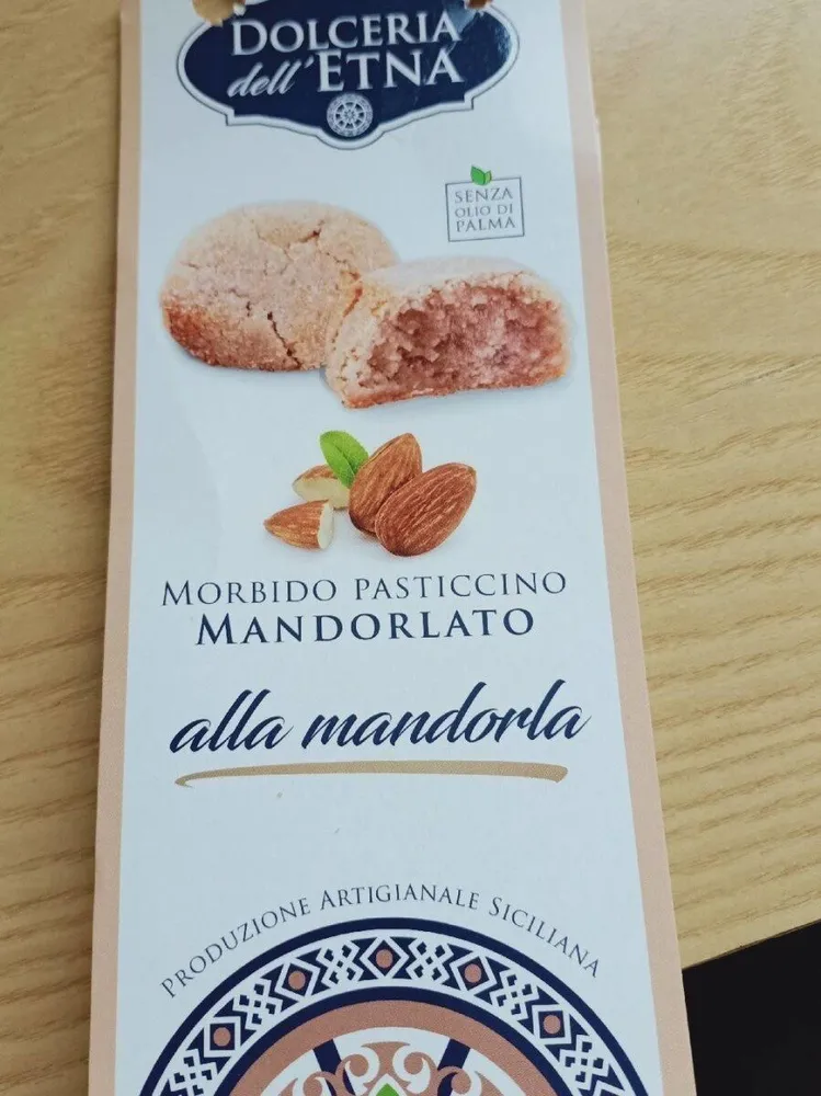 Morbido pasticcino mandorlato