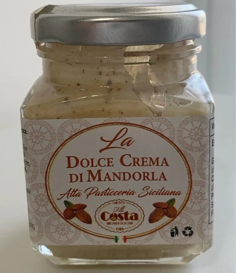 Dolce crema di mandorla