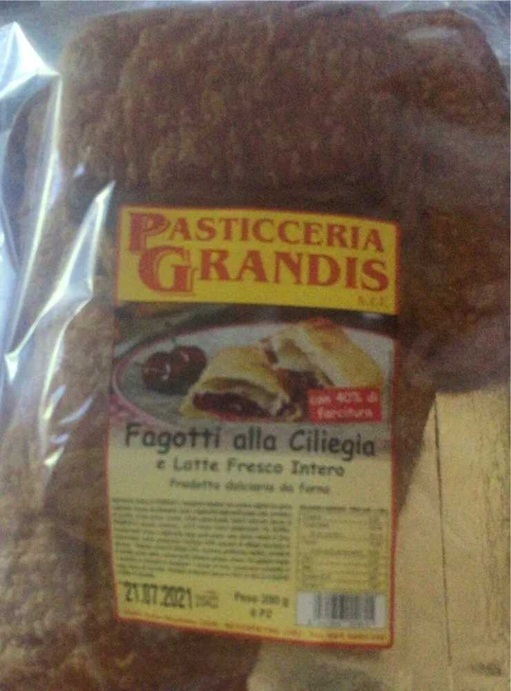 Fagotti alla ciliegia