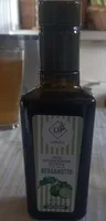 Olio extravergine di oliva e frutto fresco di bergamotto