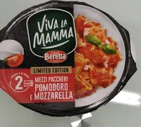Mezzi paccheri pomodoro e mozzarella