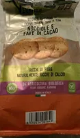 Nocciole e fave di cacao