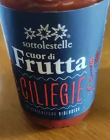 Cuore di frutta ciliegie