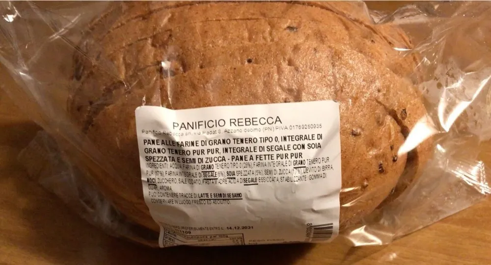 Pane alle farine integrale, soia, semi di zucca