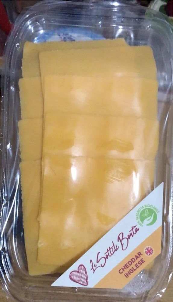 Formaggio cheddar inglese