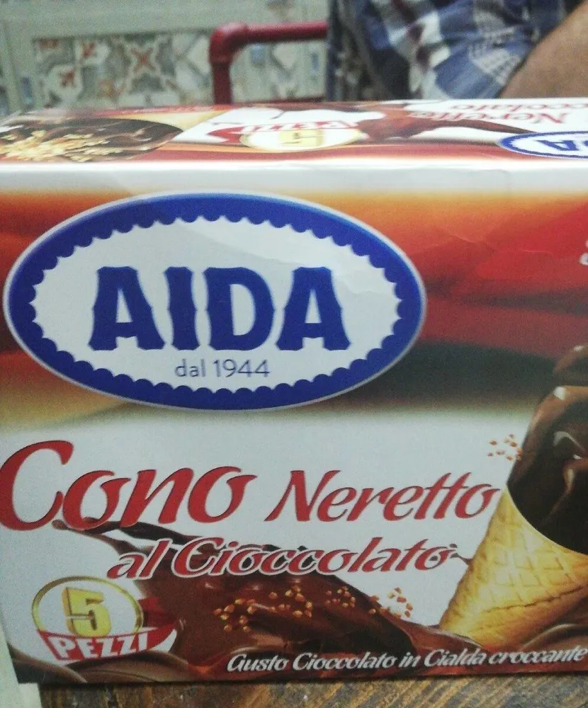 Cono neretto al cioccolato