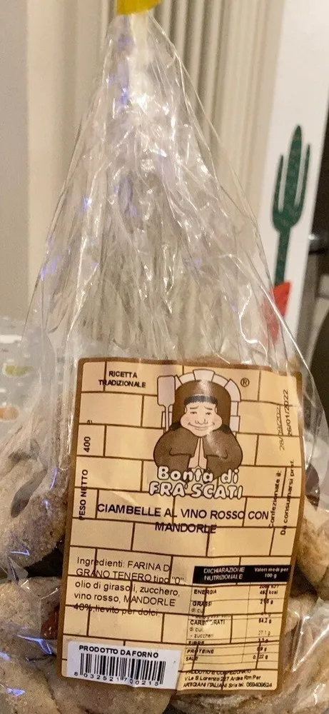 Ciambelle al vino rosso con mandorle