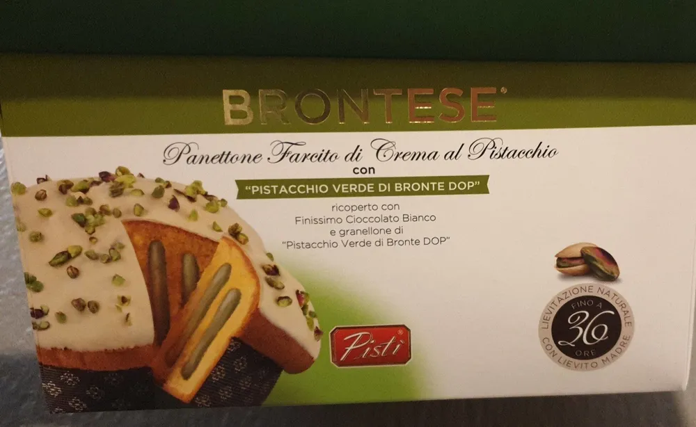 Panettone farcito di crema al pistacchio