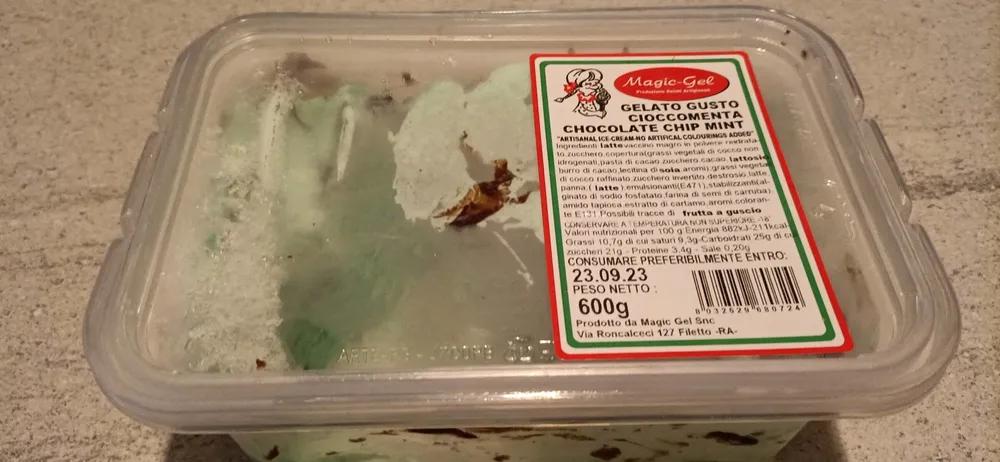 Gelato gusto cioccolata