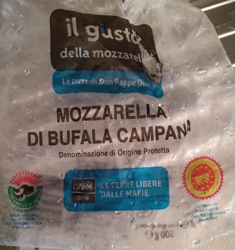 Mozzarella di bufala Campana