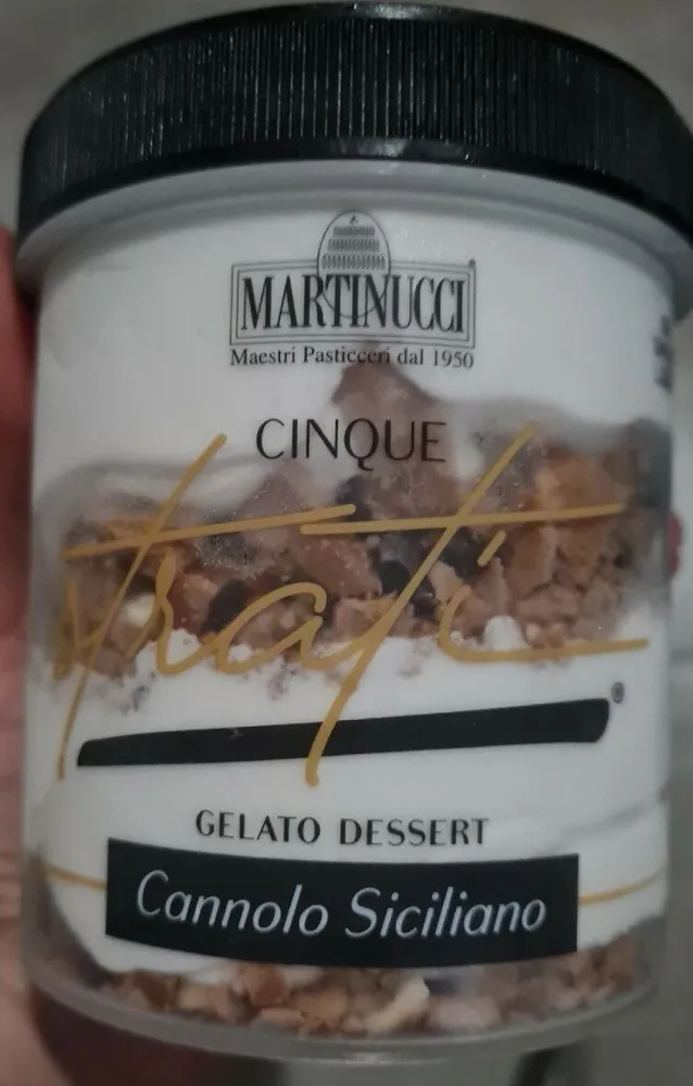 Gelato dessert