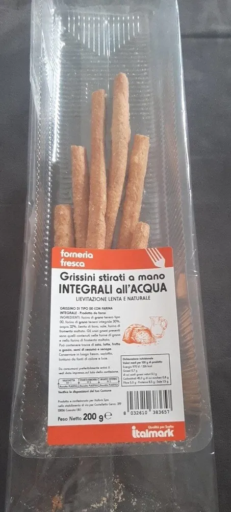 Grissini stirati a mano integrali all'acqua