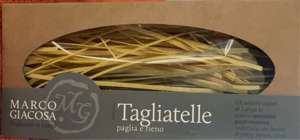 Tagliatelle paglia e fieno