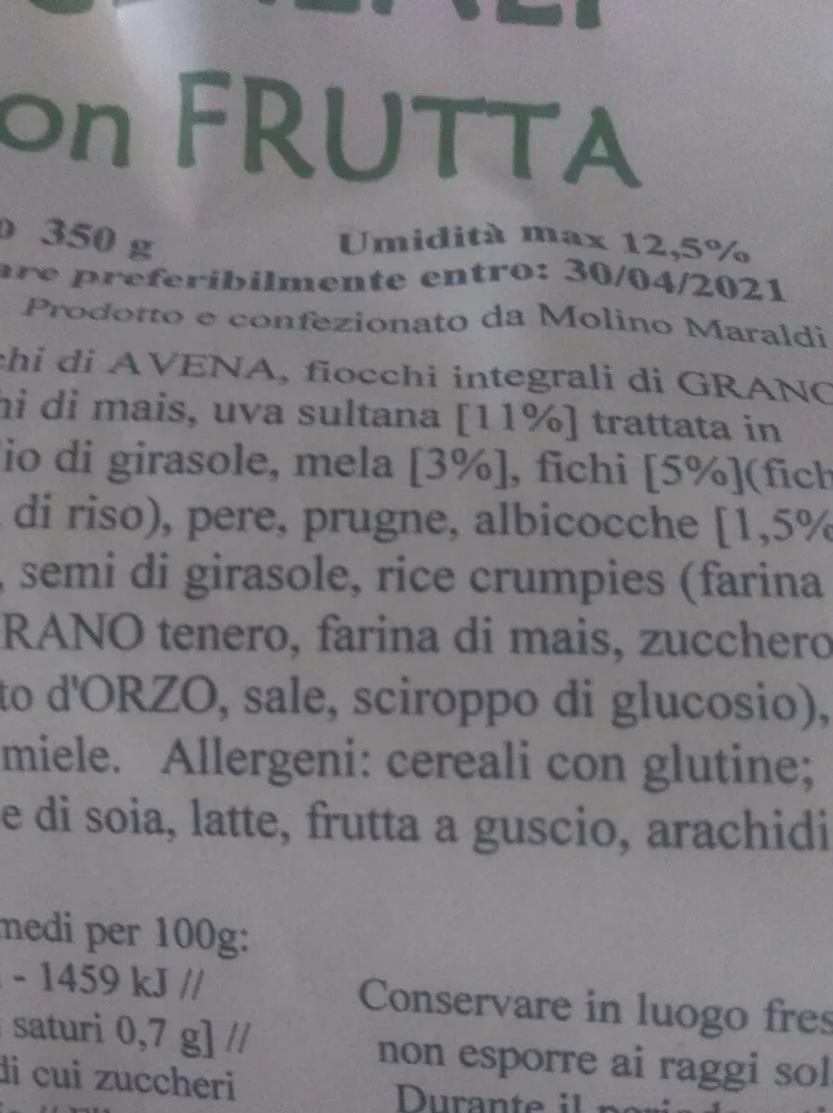 Muesli di cereali e frutta