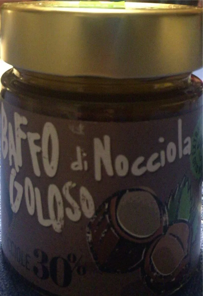 Baffo di nocciola
