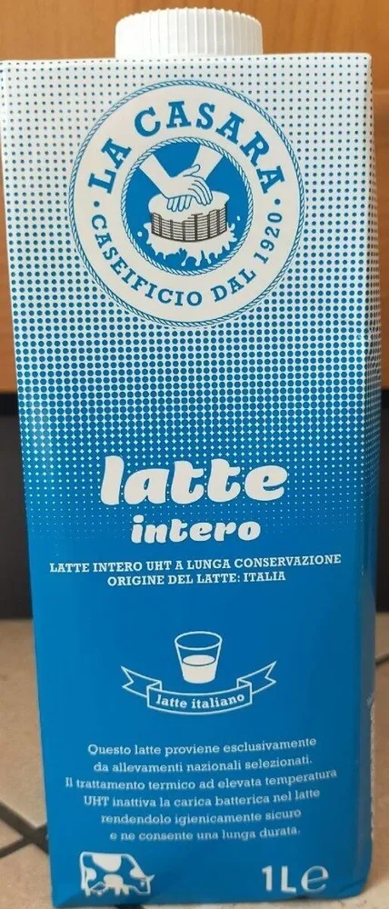 Latte intero italiano UHT a lunga conservazione