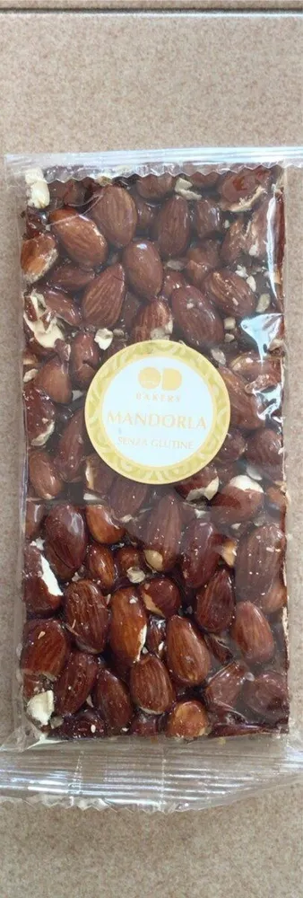 Barretta croccante alle mandorle
