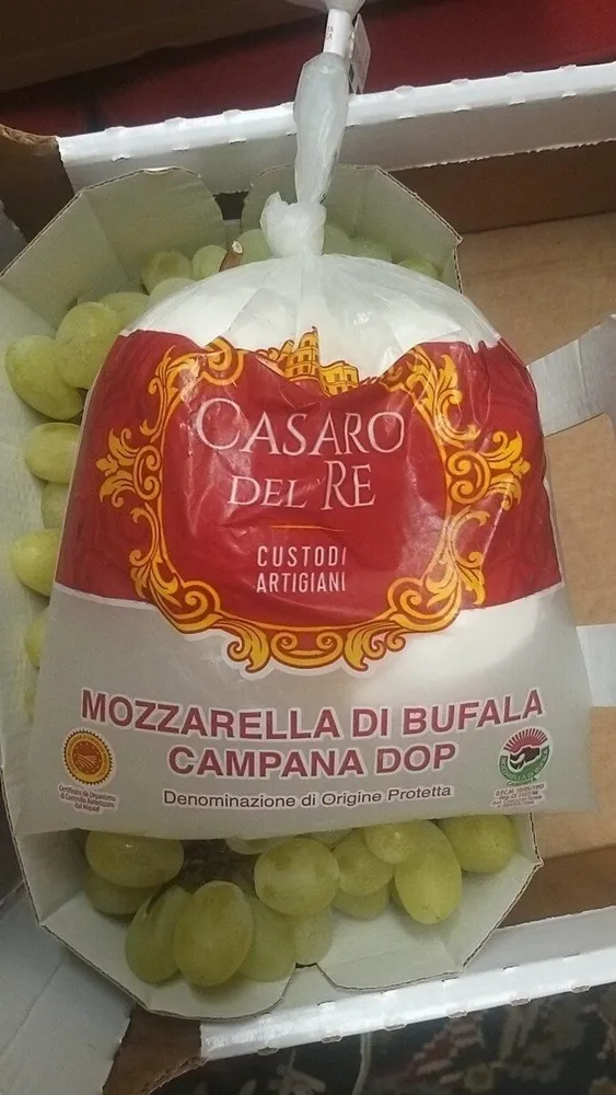 Mozzarella di bufala campana dop
