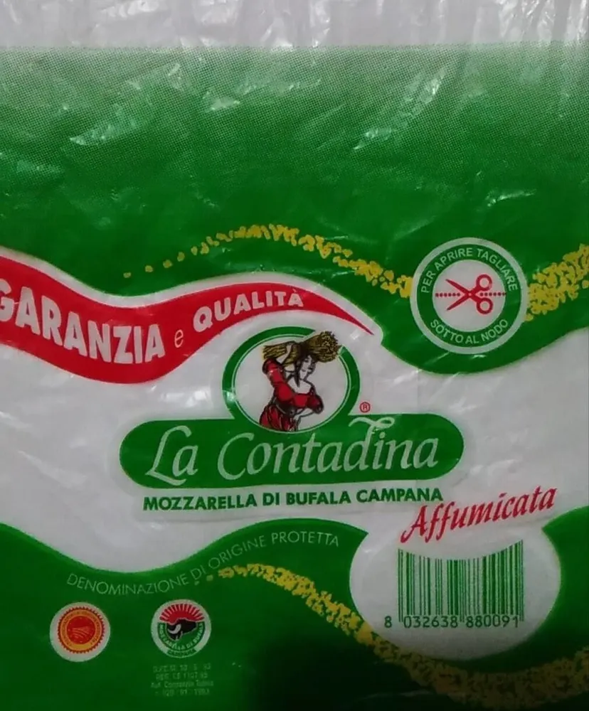 Mozzarella di bufala campana affumicata