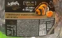 Croissant variegato al cacao e farcito all'albicocca