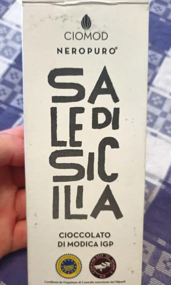 Comodo neropuro sale di Sicilia