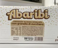 Croissant di pasta sfogliata con granella di zucchero