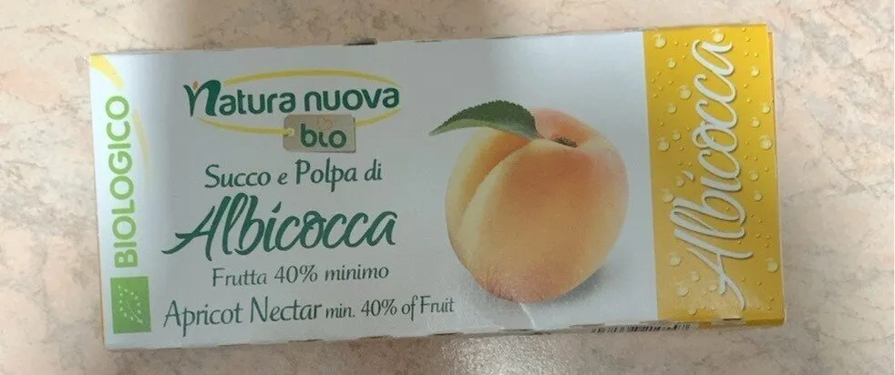Succo e polpa di albicocca