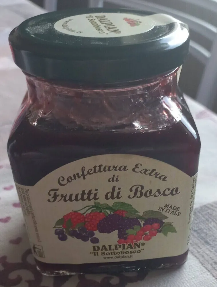 Confettura extra di frutti di bosco
