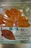 Cubetti salmone affumicato